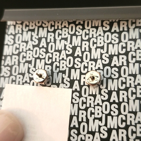 Marc Jacobs Katie Ring w/free MJ Earrings - Picture 5 of 6